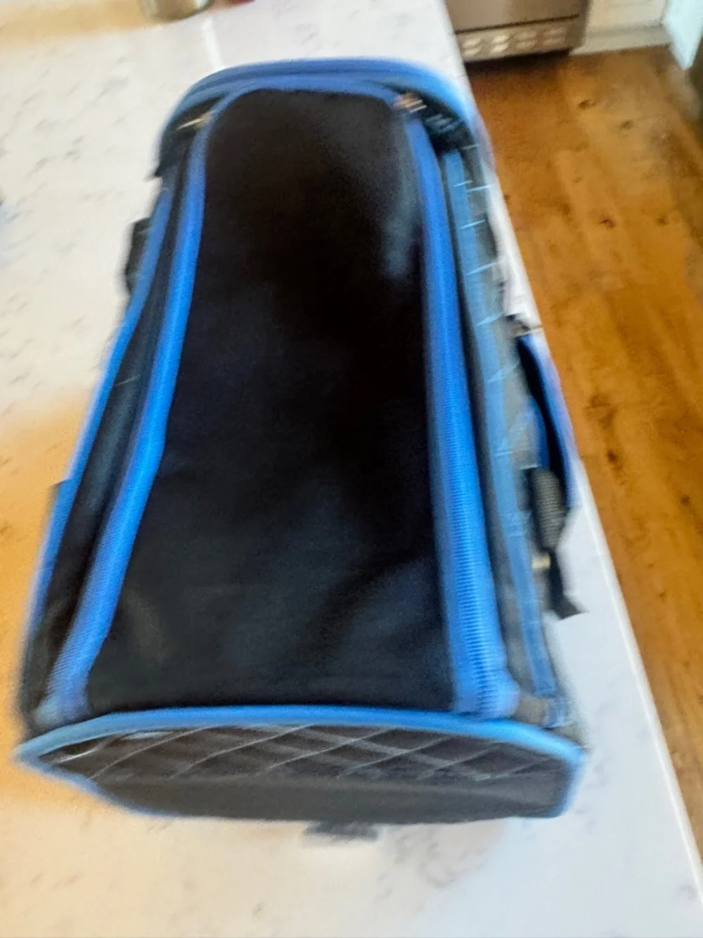 SHERPA PET CARRIER TSA APPROVED ONLY USED ONCE FOR A FRENCH BULLDOG PUPPY HAS S